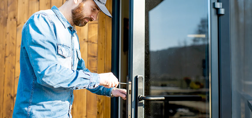 Frameless Glass Storefront Door Locks Replacement in Fort Irwin, CA